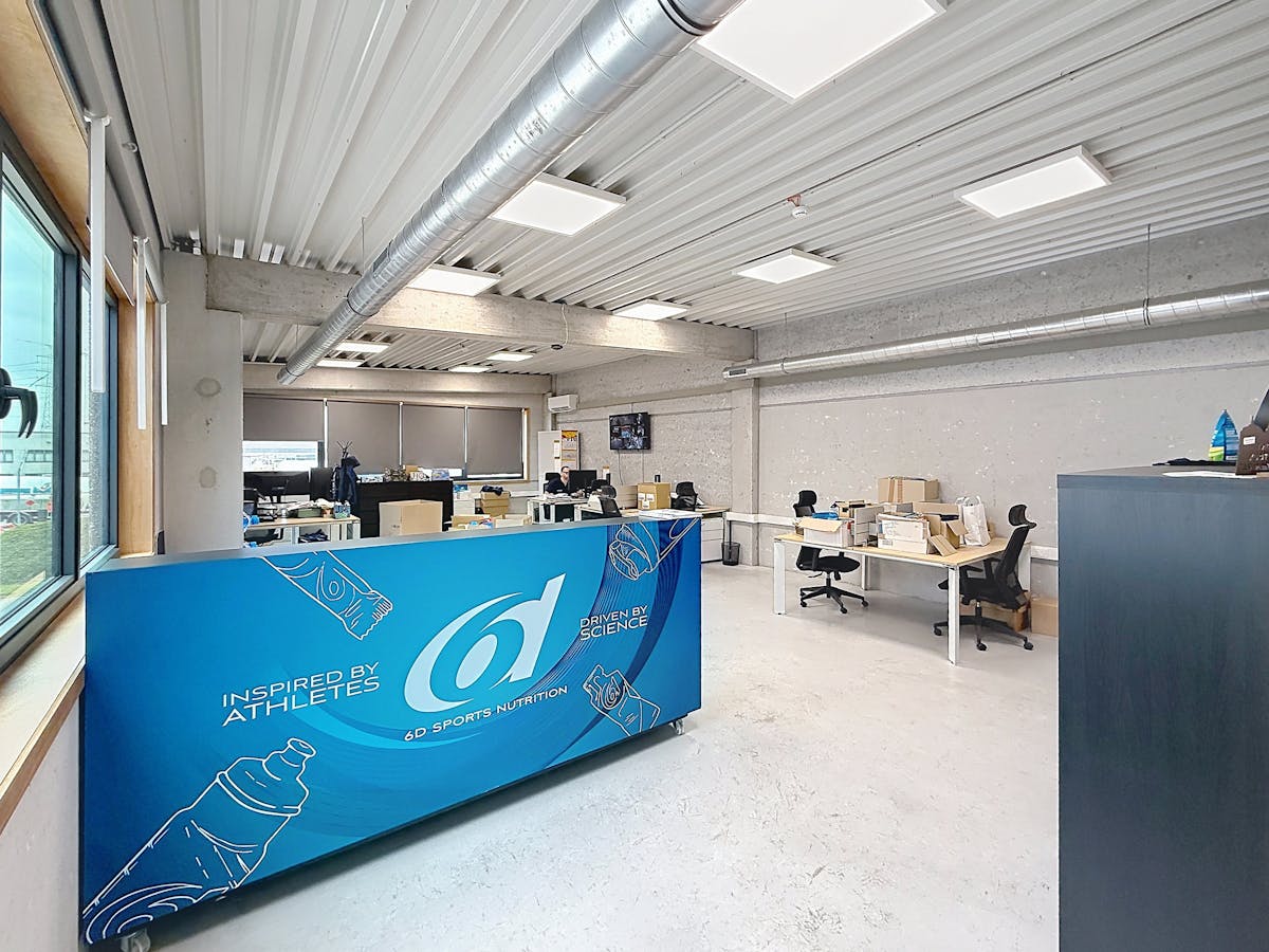 Magazijn (684 m²) met kantoor (156 m²) te huur in Kruisem - foto 4