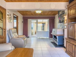 Voor meer informatie of een bezoek contacteer Anne De Block van OC Vastgoed: 0471 38 00 36 of anne@ocvastgoed.beDeze woning met topligging op twee...