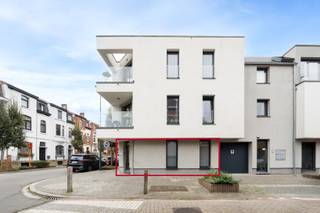 Handelspand te koop in Zaventem instapklaar en centraal gelegen.Dit instapklare handelspand van 52 m² ligt op een commerciële toplocatie in het...