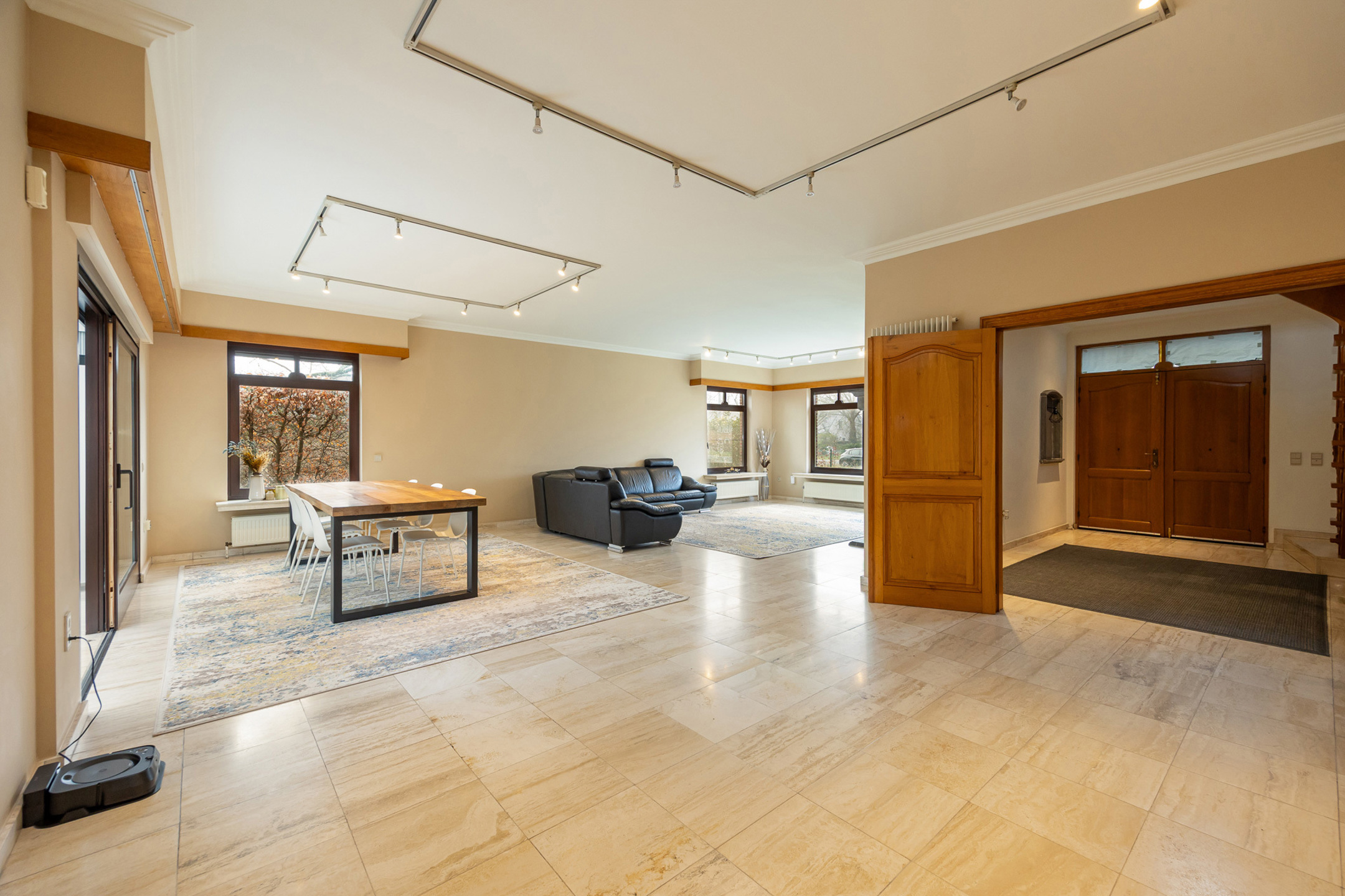 Ruime woning met 4-5 slpks en grote bureauruimte te Turnhout - foto 3