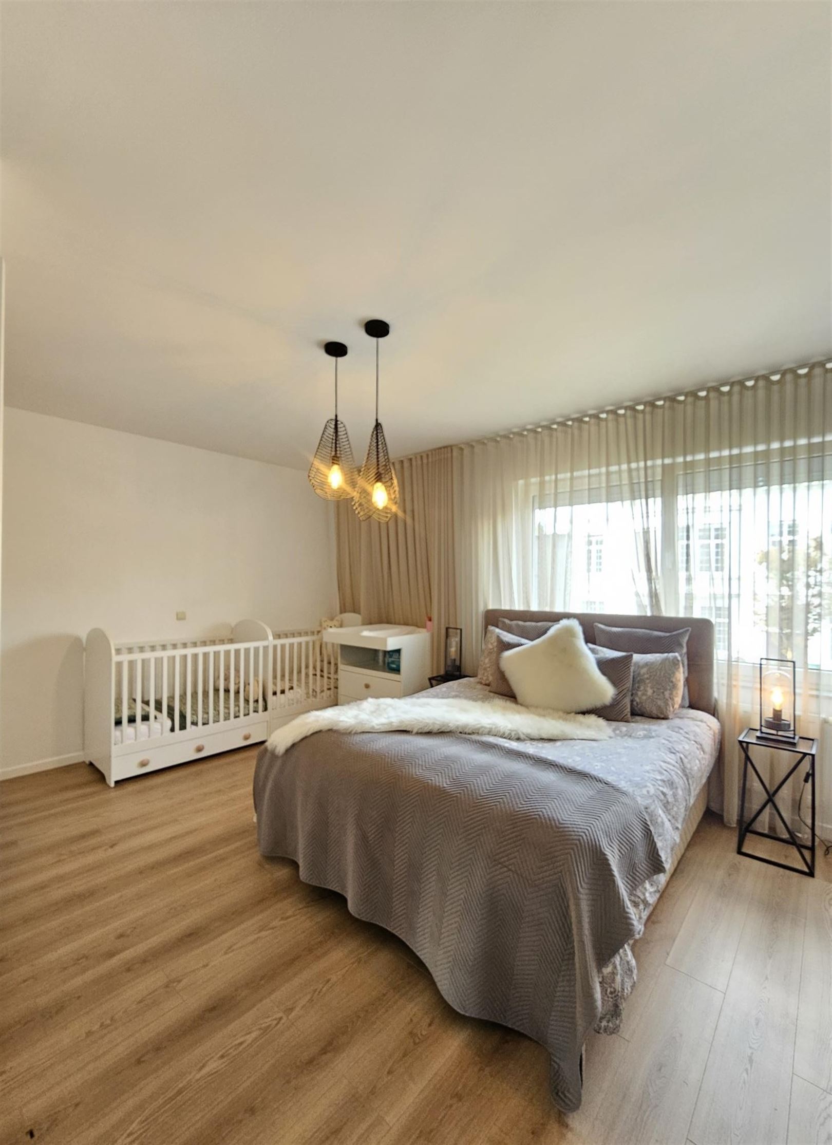 Modern ingericht appartement met 1 slaapkamer. - foto 5