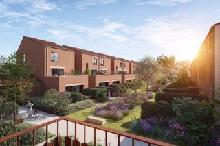 Deze gezinswoning beschikt over drie slaapkamers en heeft een oppervlakte van 145 m². Een fietsberging is inbegrepen in de prijs terwijl de zolder optioneel af te werken valt. Daarnaast zijn een ondergrondse berging en ondergrondse autostaanplaats verplicht aan te kopen. Meer info via onze sales consultant via 09 298 03 30.