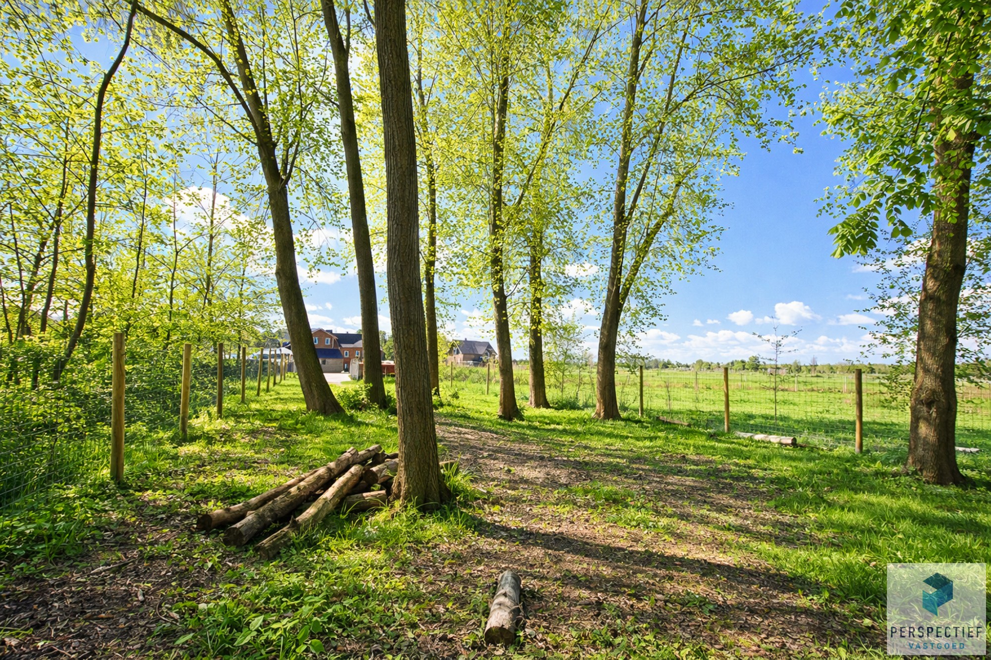 BEZOEKMOMENT WOENSDAG 29/03 VAN 16U TOT 18U | Ruime woning met tuin, kleine weide &amp; bijgebouw gelegen in landelijke omgeving in Oedelem op  1 365 m² - foto 3