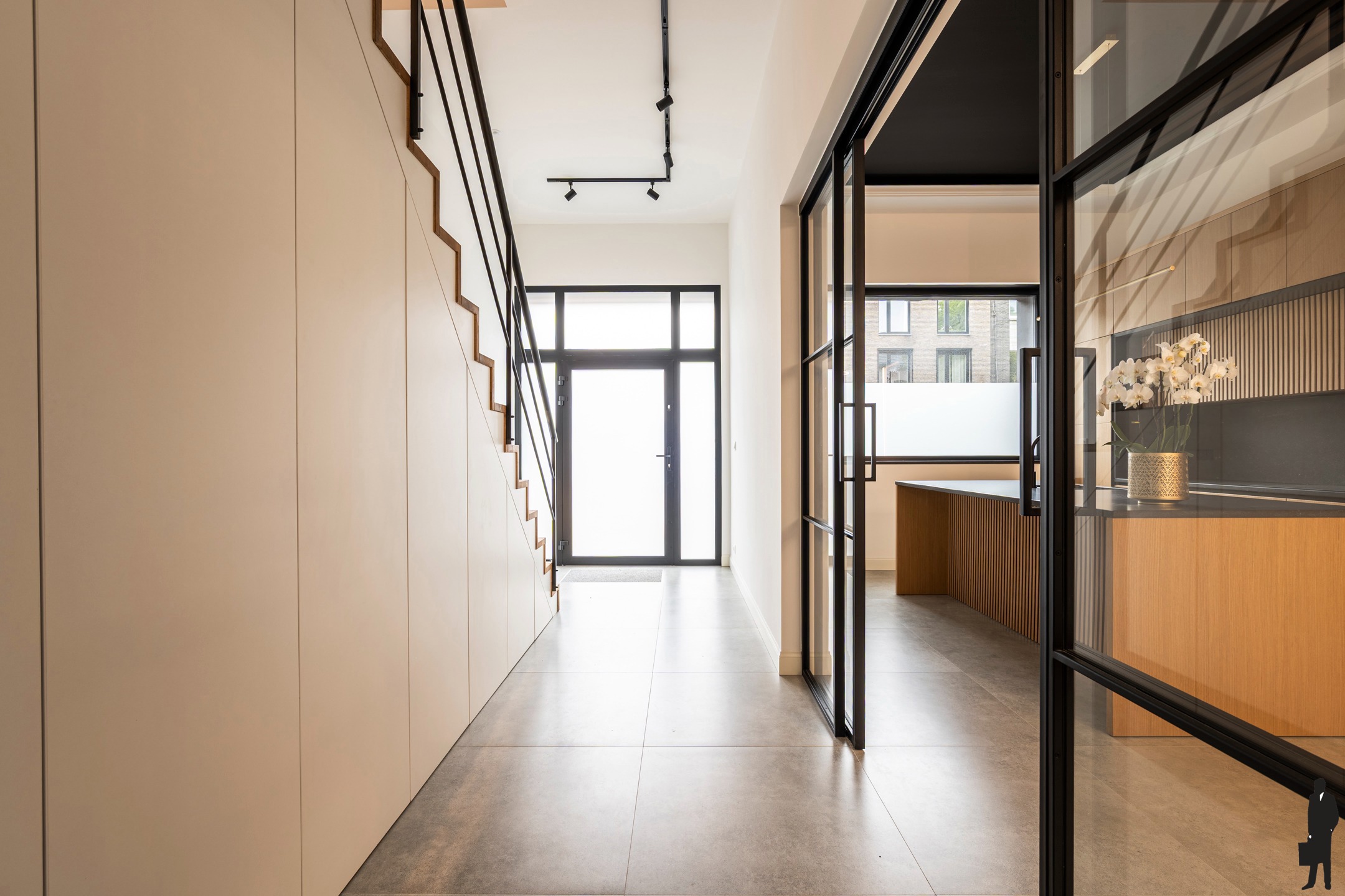 Luxe gerenoveerde woning met 4 slpk, 2 bdk en zonnige tuin - foto 5