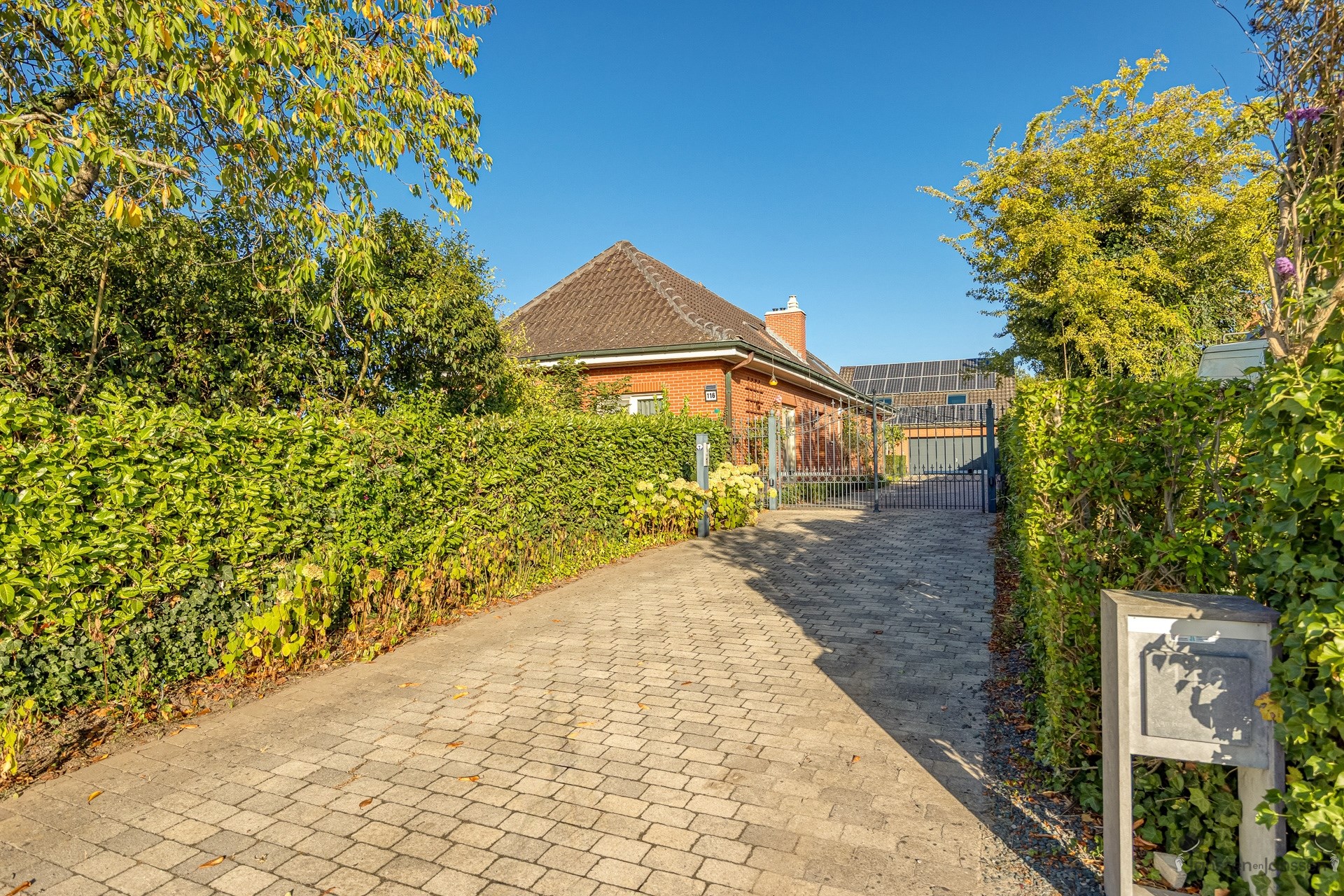 family house - photo 1