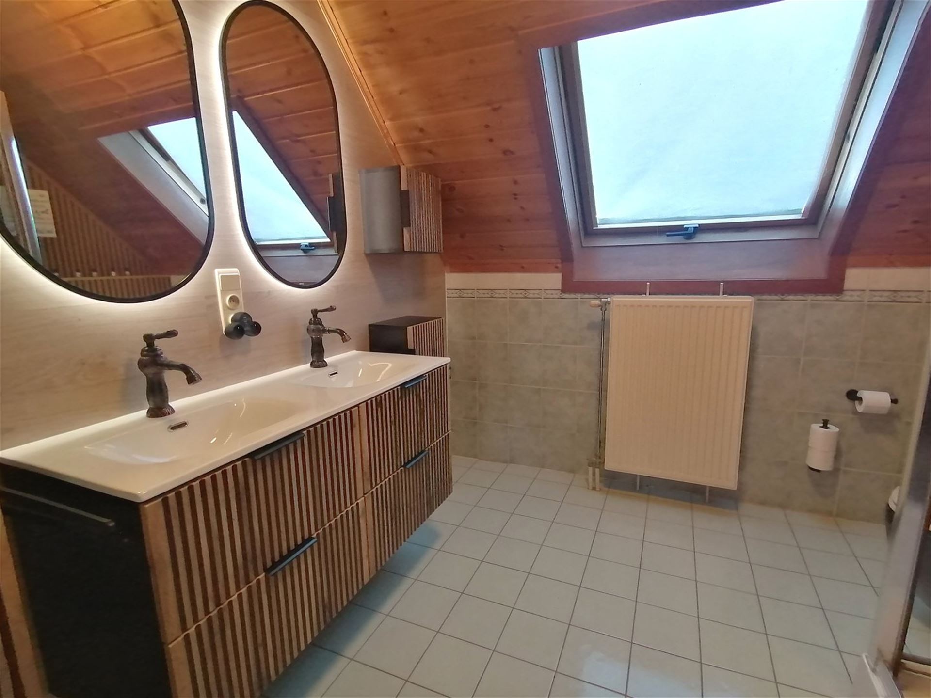 Vrijstaande woning in rustige straat - foto 4