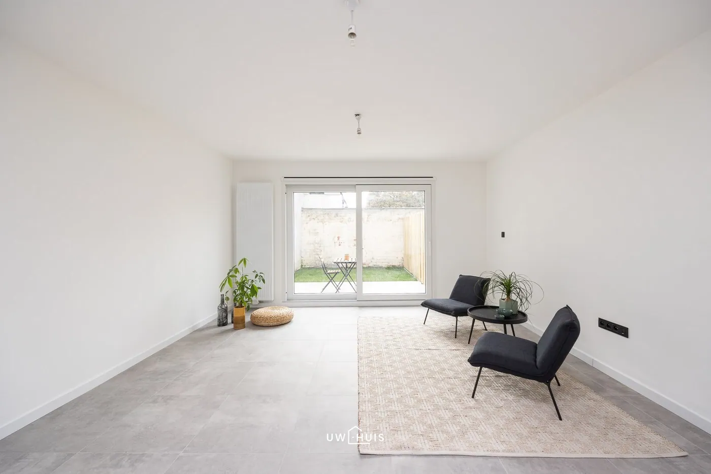 STIJLVOL GERENOVEERDE WONING MET 4 SLPK EN TUIN - foto 4