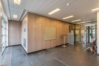 In het centrum van Helchteren ligt dit ruime bedrijfspand met een bruikbare oppervlakte van 495m². Het gebouw heeft jarenlang dienst gedaan...