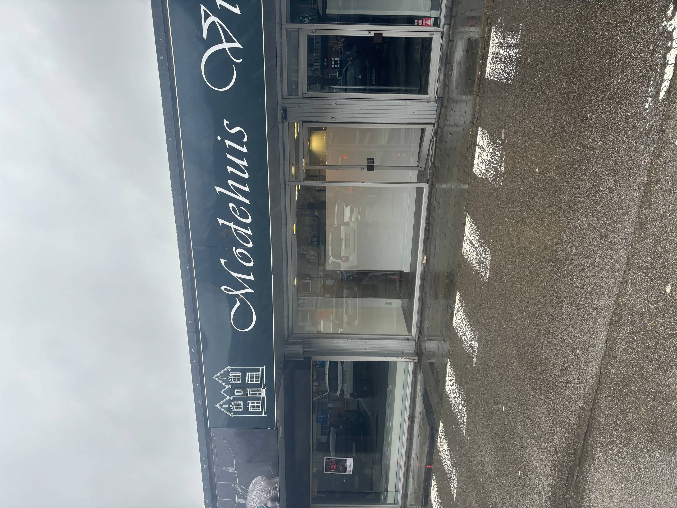 Commercial à louer à Neerpelt - photo 2