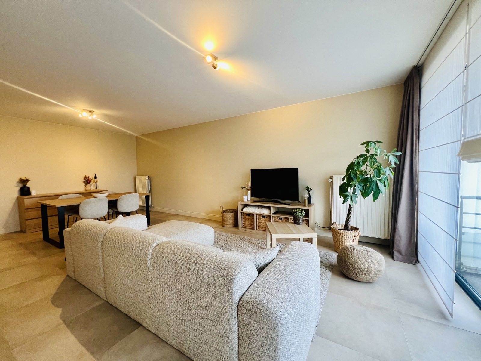 Gerenoveerd appartement met 2 terrassen - foto 5