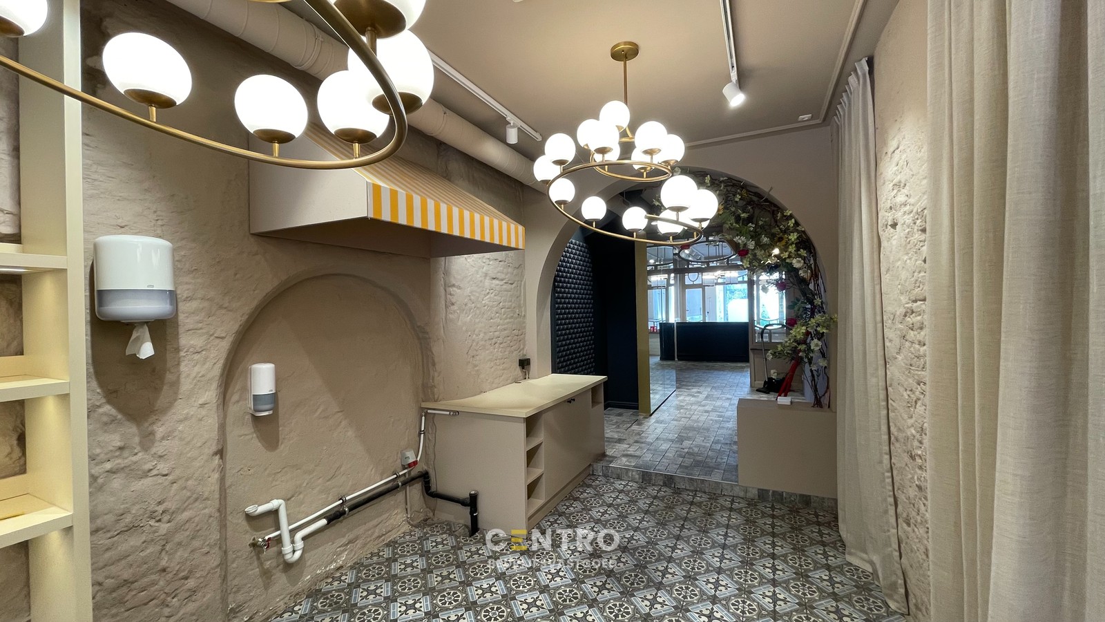 Instapklaar HANDELSPAND (4 verdiepingen) op AAA-locatie (Zuidzandstraat) in het historisch centrum van Brugge! - foto 5