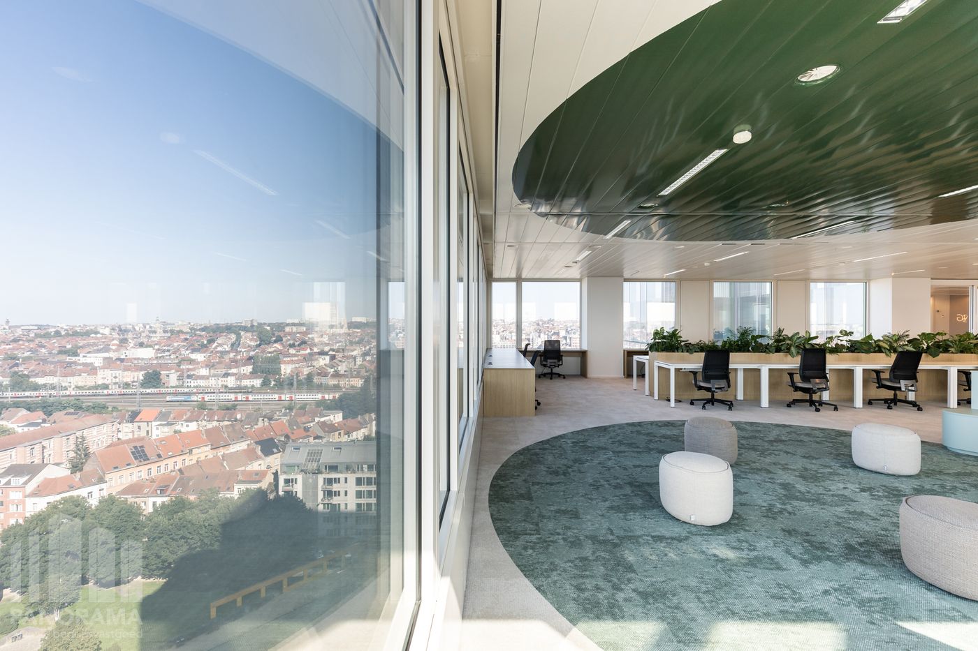 STIJLVOLLE KANTOORRUIMTE VAN 318 m² OP UITSTEKENDE LOCATIE - foto 3