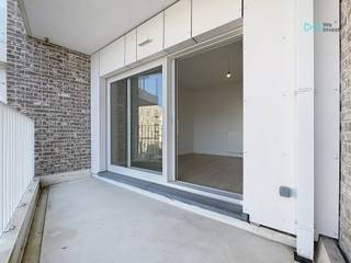 We Invest Namur vous propose cet appartement neuf 1 chambre avec parking, idéalement situé dans le quartier du Palais de Justice à Namur, à...