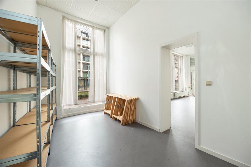 Handelsruimte met veel visibiliteit - foto 5