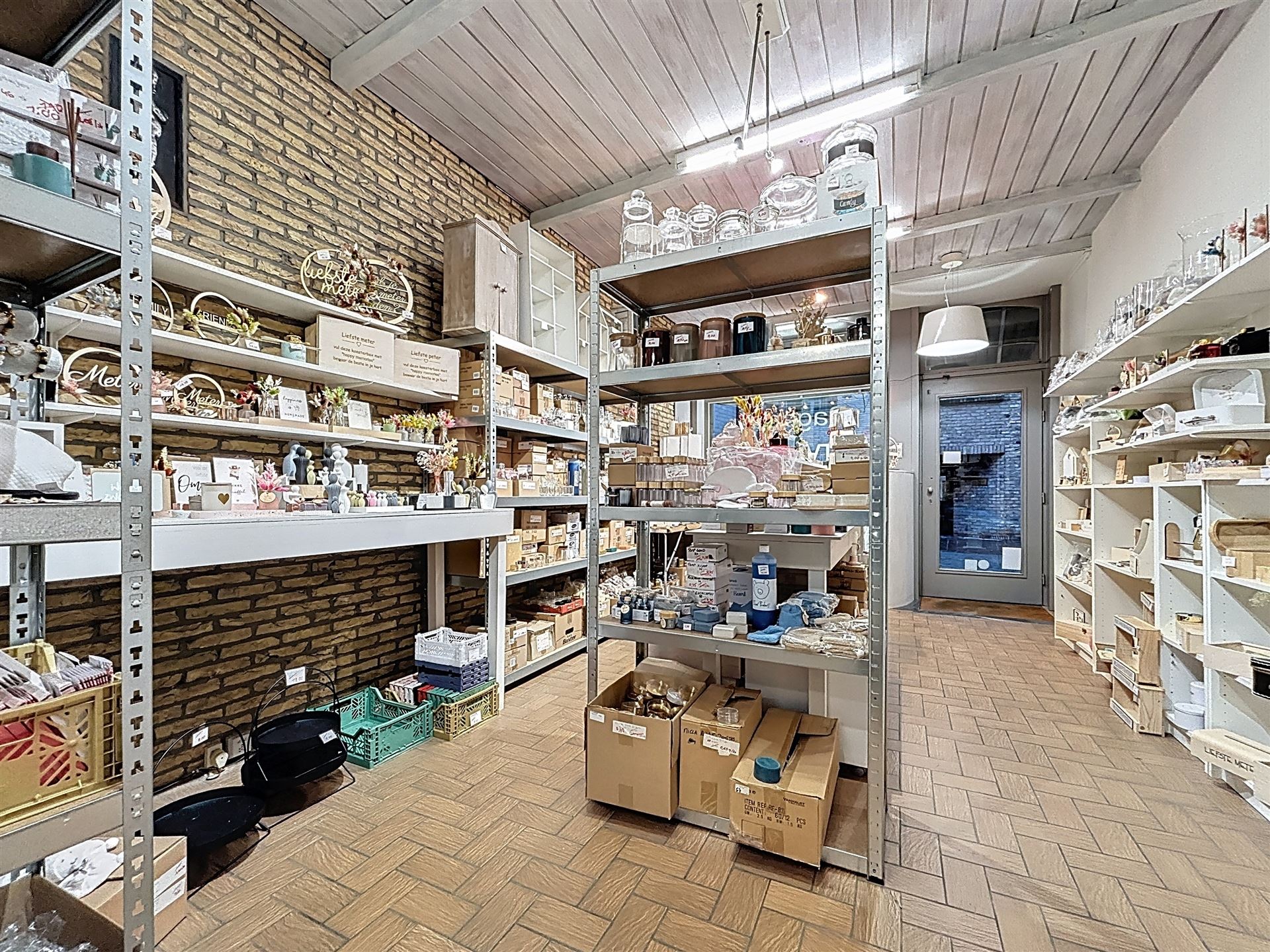 Commercial for rent in Ypres - photo 1