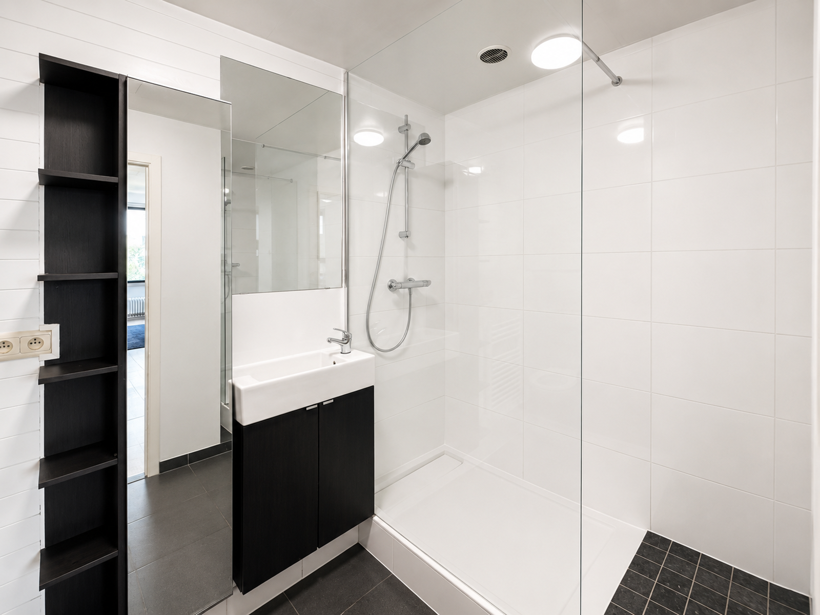 Antwerpen - Instapklare gemeubelde studio 55 m² - foto 4