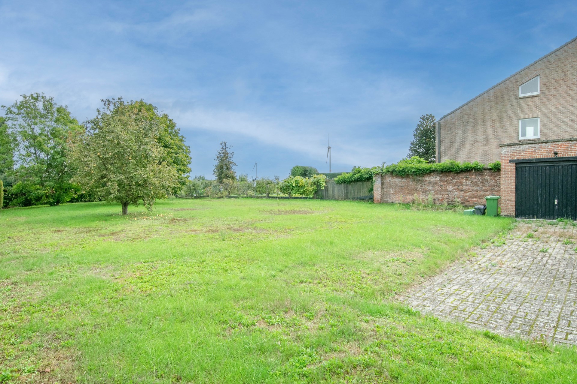 Te renoveren open bebouwing / bouwgrond op een mooi perceel van 930m² - foto 5