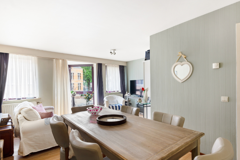 Centraal gelegen opbrengsteigendom met kantoorruimte en 2 bovenliggende appartementen - foto 5