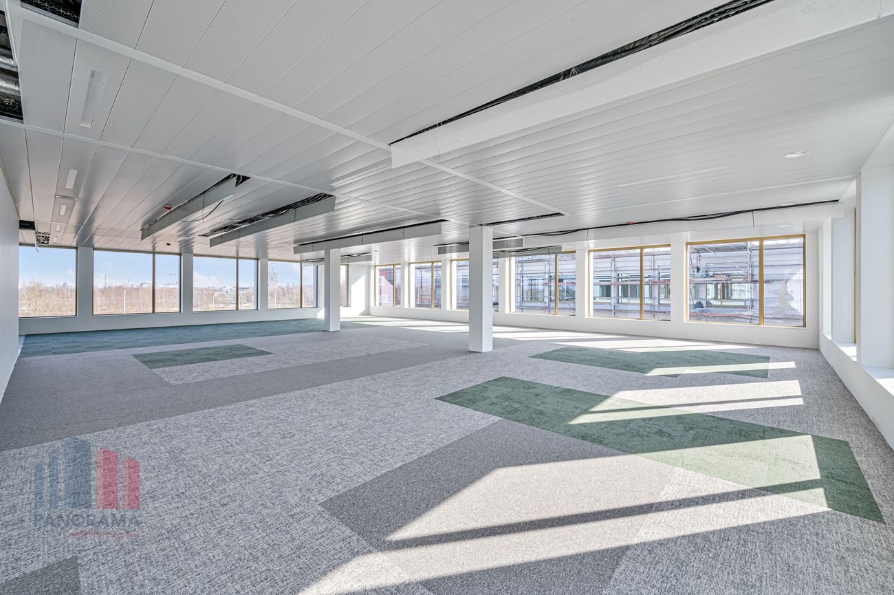 Uniek kantoorgebouw op absolute toplocatie met visibiliteit van de R4 - foto 5