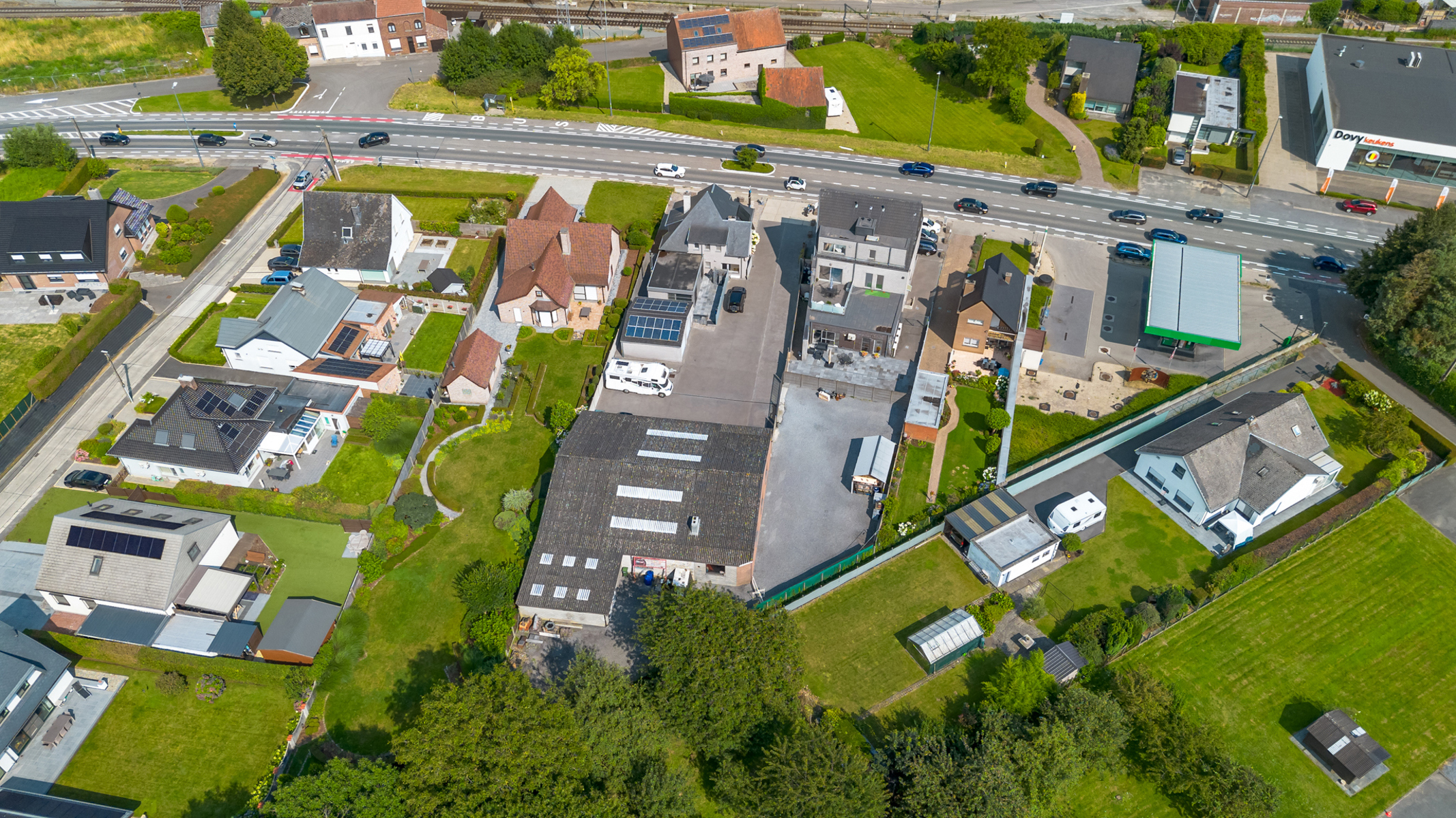 Handelsruimte/bedrijfsgebouw met prachtige villa - foto 5