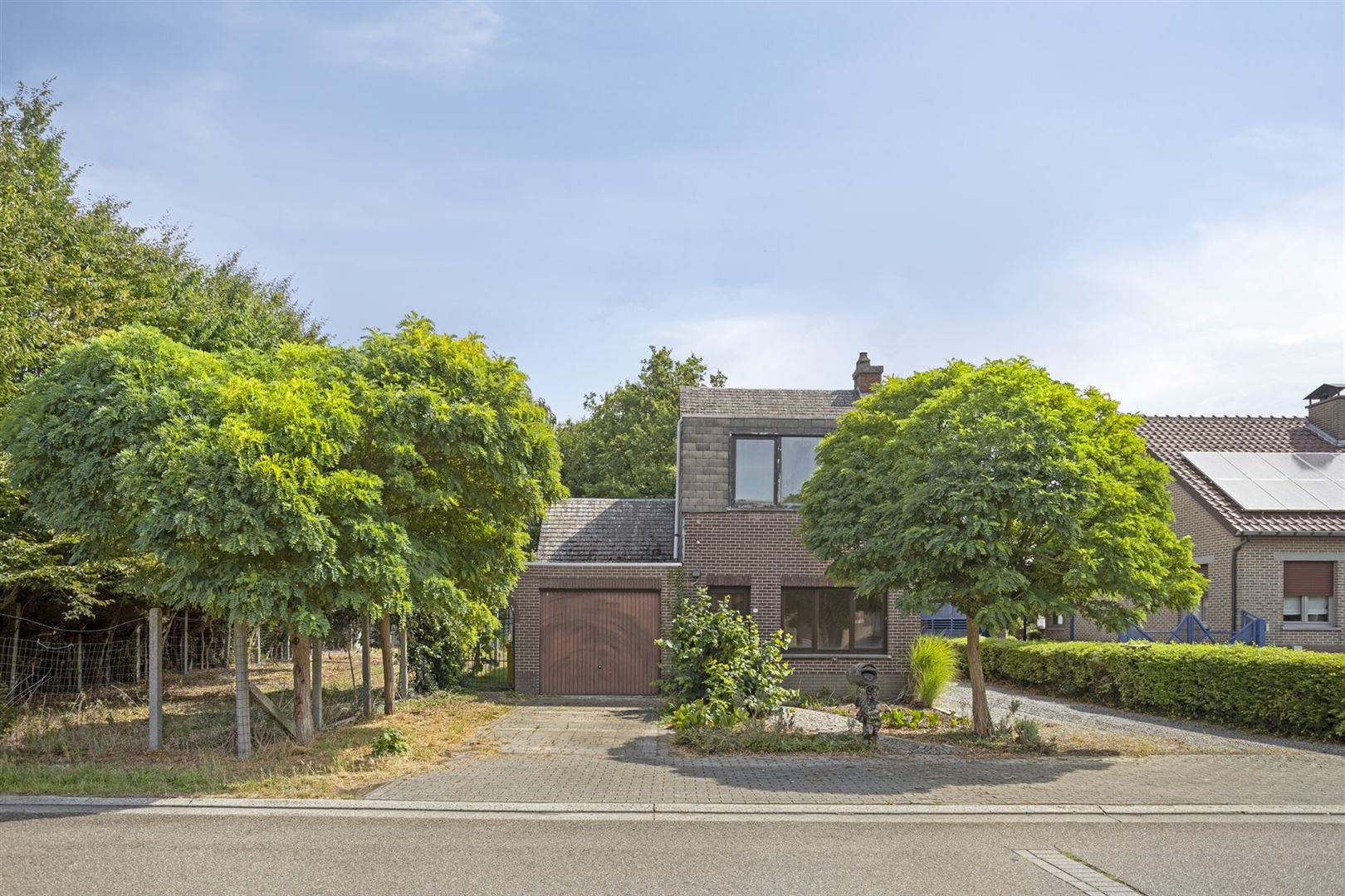 TE KOOP: Te renoveren woning op een perceel van 11a33ca! - foto 2