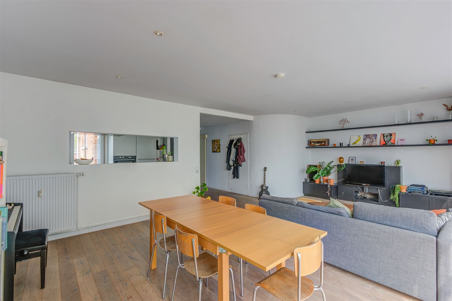 Licht ruim appartement met 2 slaapkamers en terras - foto 5