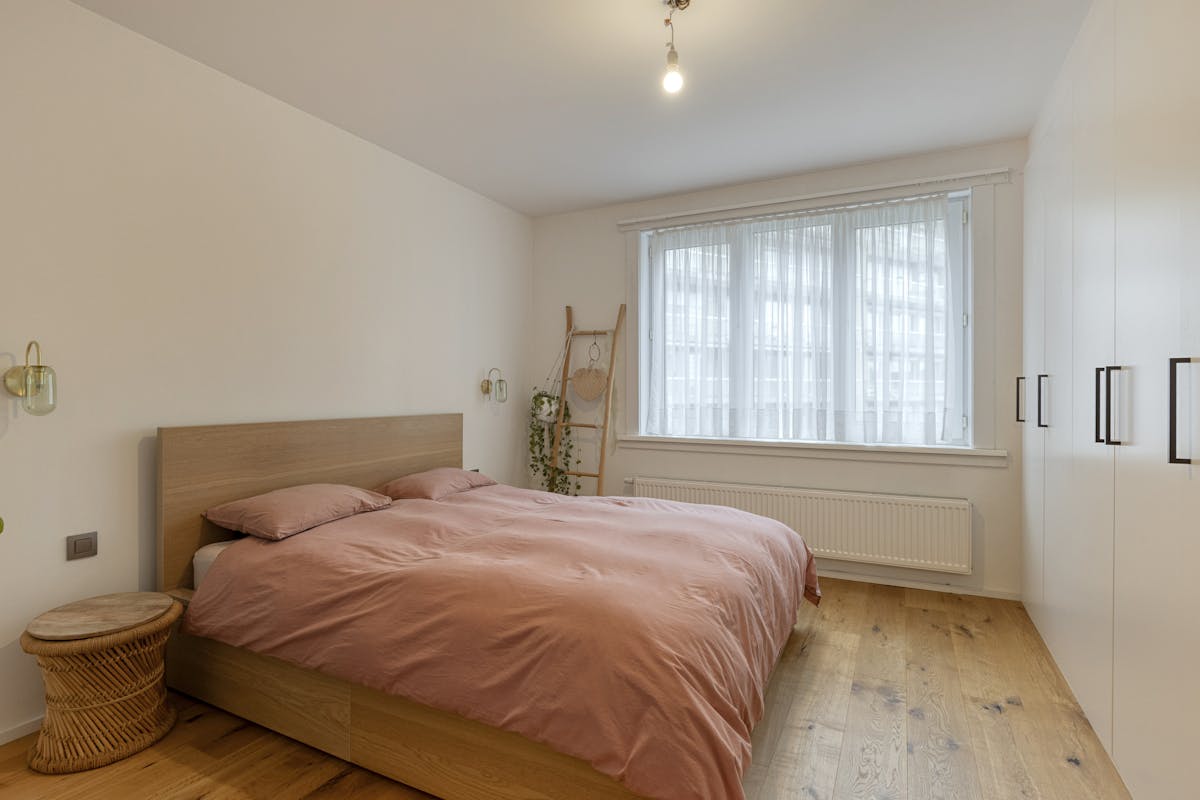 Charming two bedroom apartment in Deurne! - photo 5