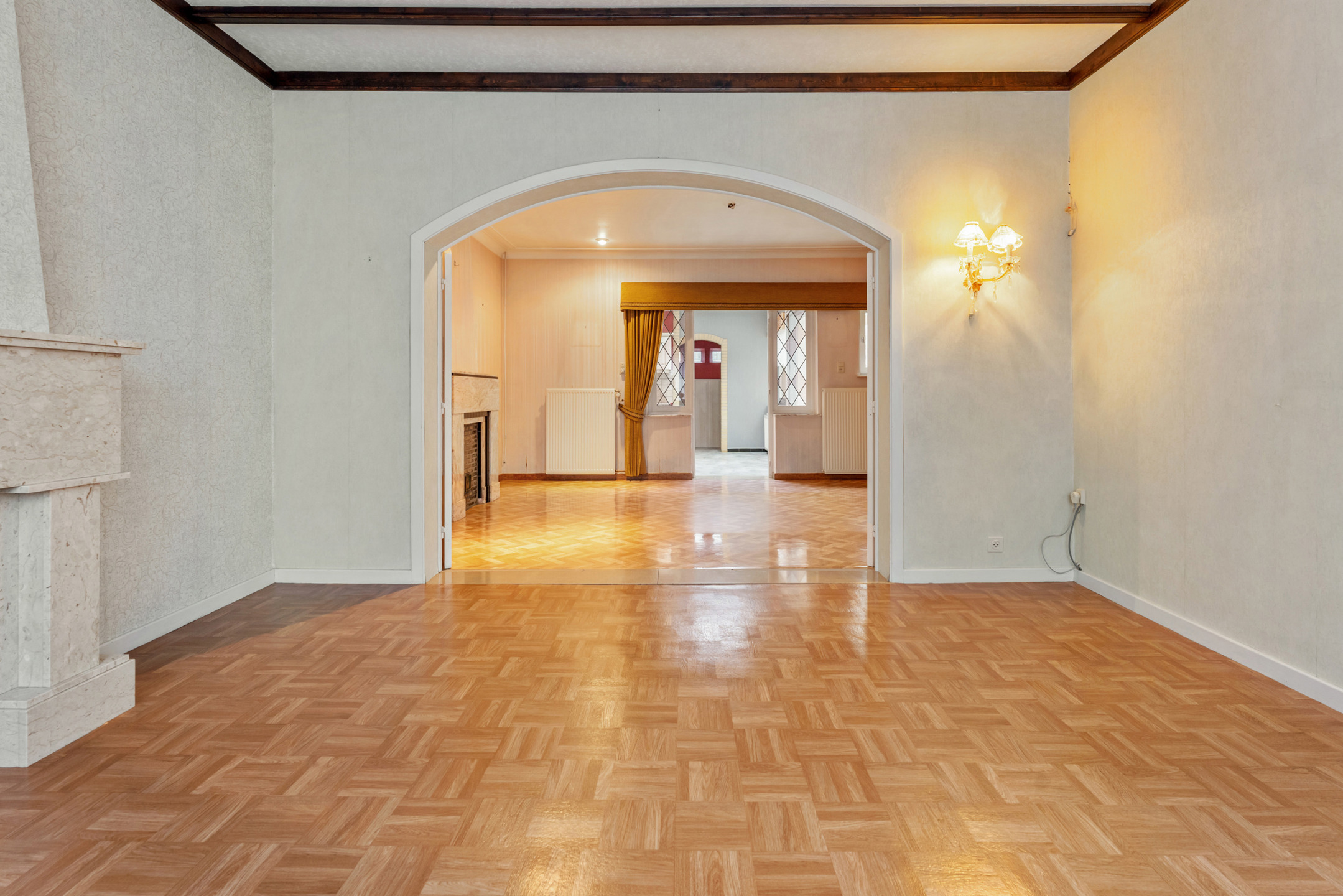 Te renoveren woning met garage op 4a30 te Zussen - foto 2