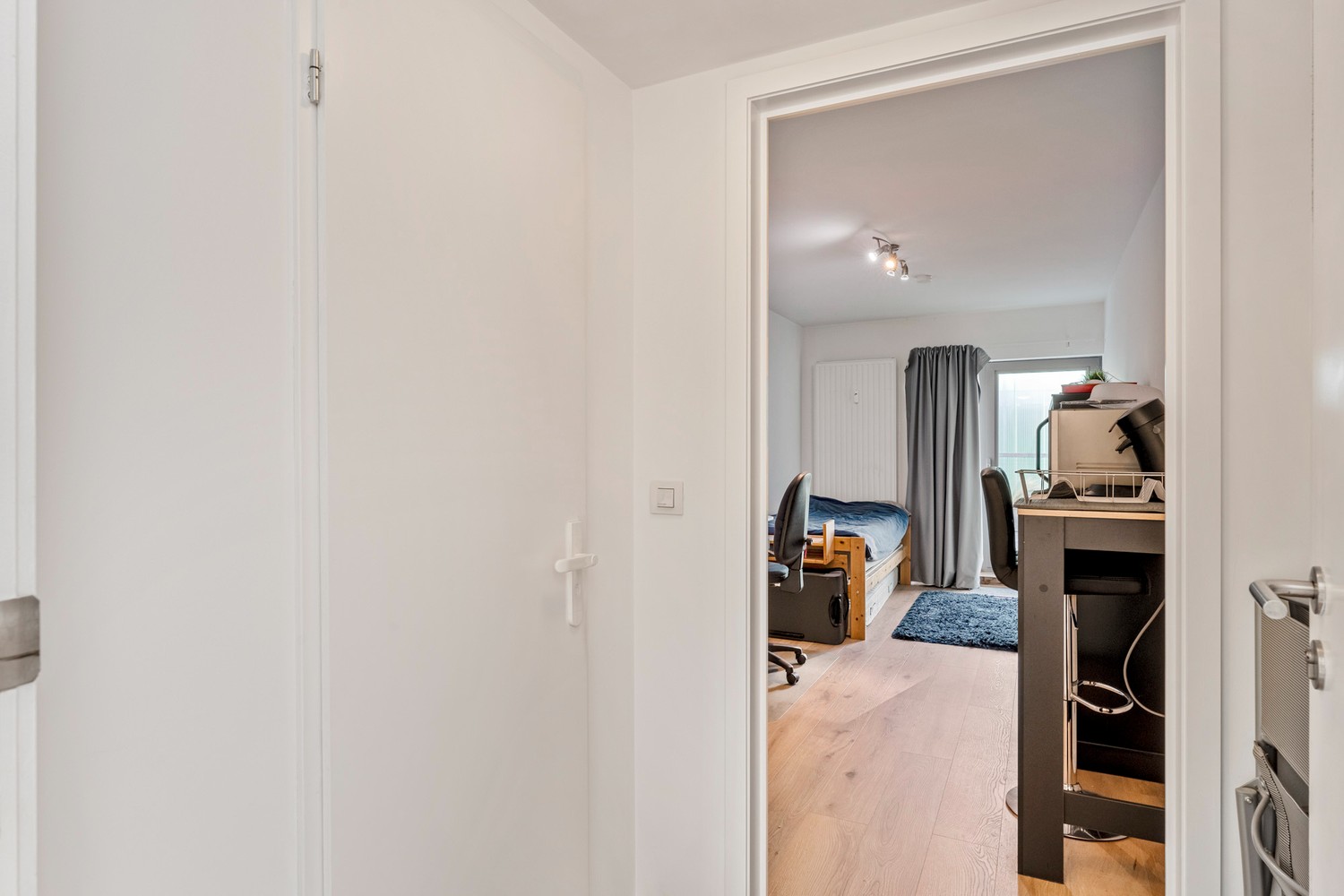 Centraal gelegen en gemeubelde studio met een gedeeld terras nabij het station van Leuven! - foto 4