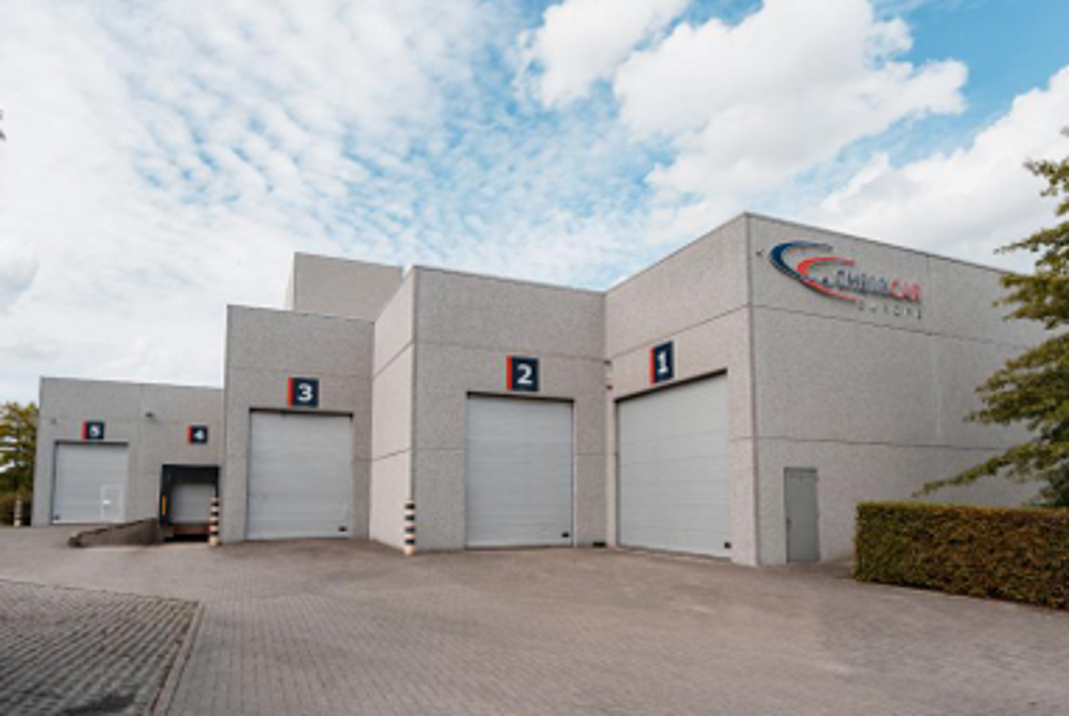 TE HUUR – Magazijn + kantoren – Zwijndrecht (Baarbeek 2) - foto 2
