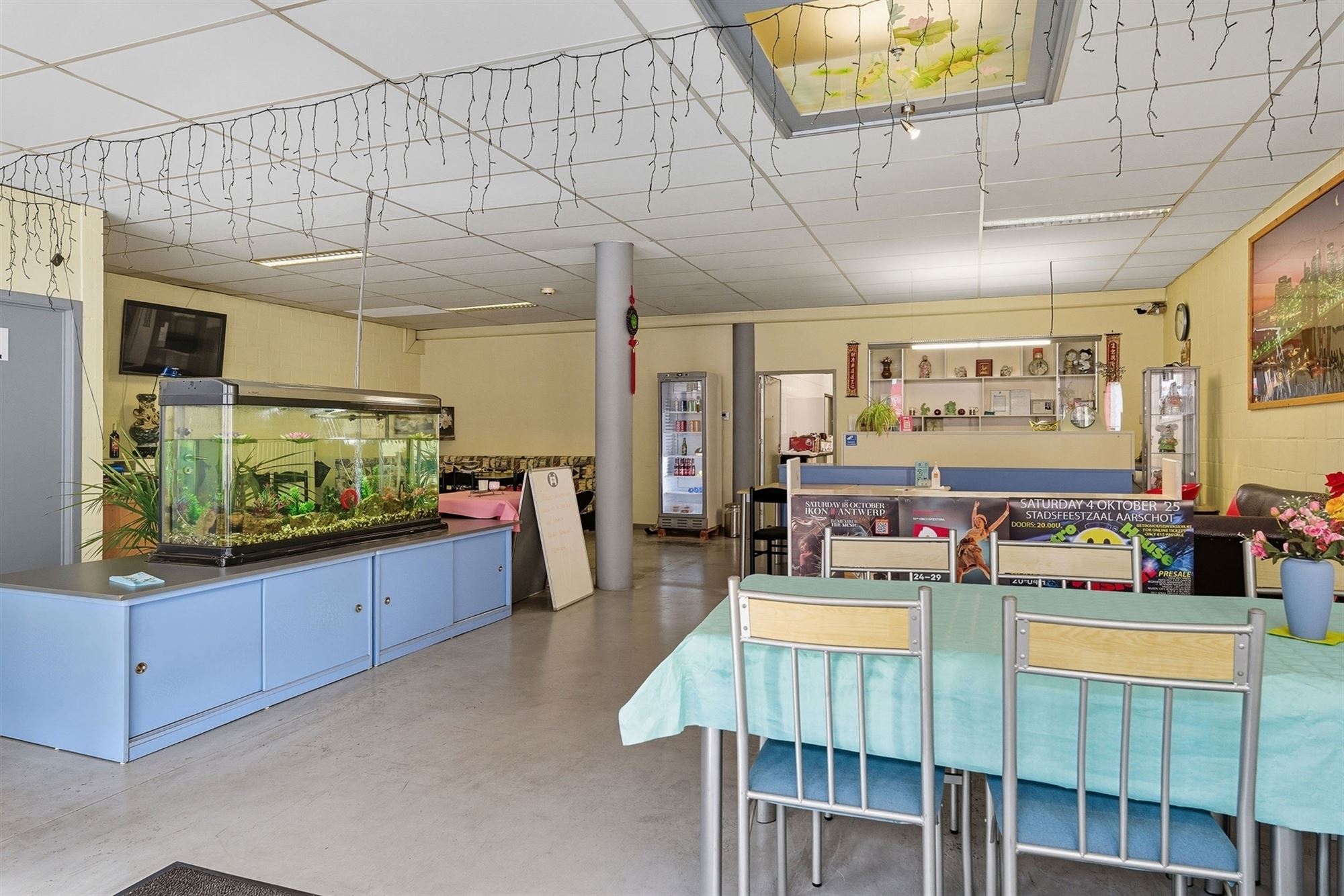 RUIM HANDELSPAND VAN 210M² MET OPEN FLEXIBELE INDELING IN KOERSEL CENTRUM - foto 2