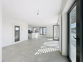 In het nieuwbouwproject 'Witte Molen Park' is dit appartement met 2 slaapkamers en een magnifiek terras gelegen. Het project is gelegen op...