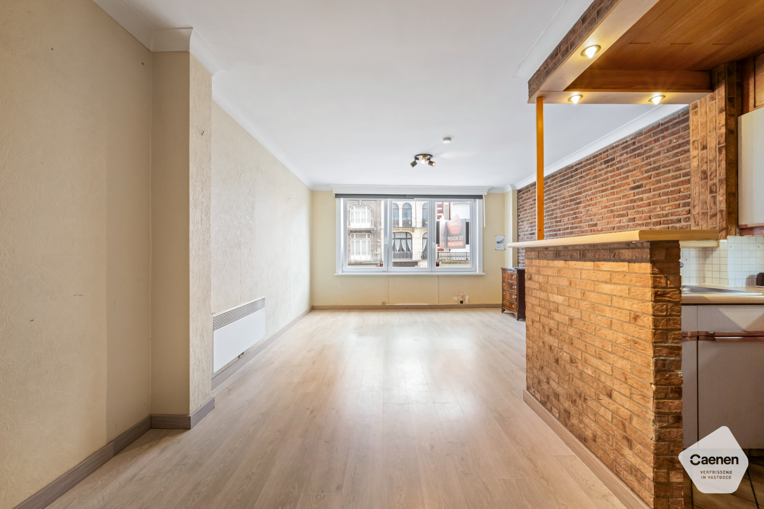 Te renoveren twee slaapkamer appartement vlakbij het strand - foto 3