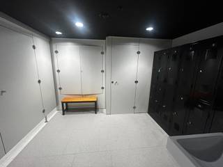 Ideaal gelegen in de Europese wijk en in de buurt van alle Europese instellingen, biedt SCIENCE 12 u een aangename sfeer en een...