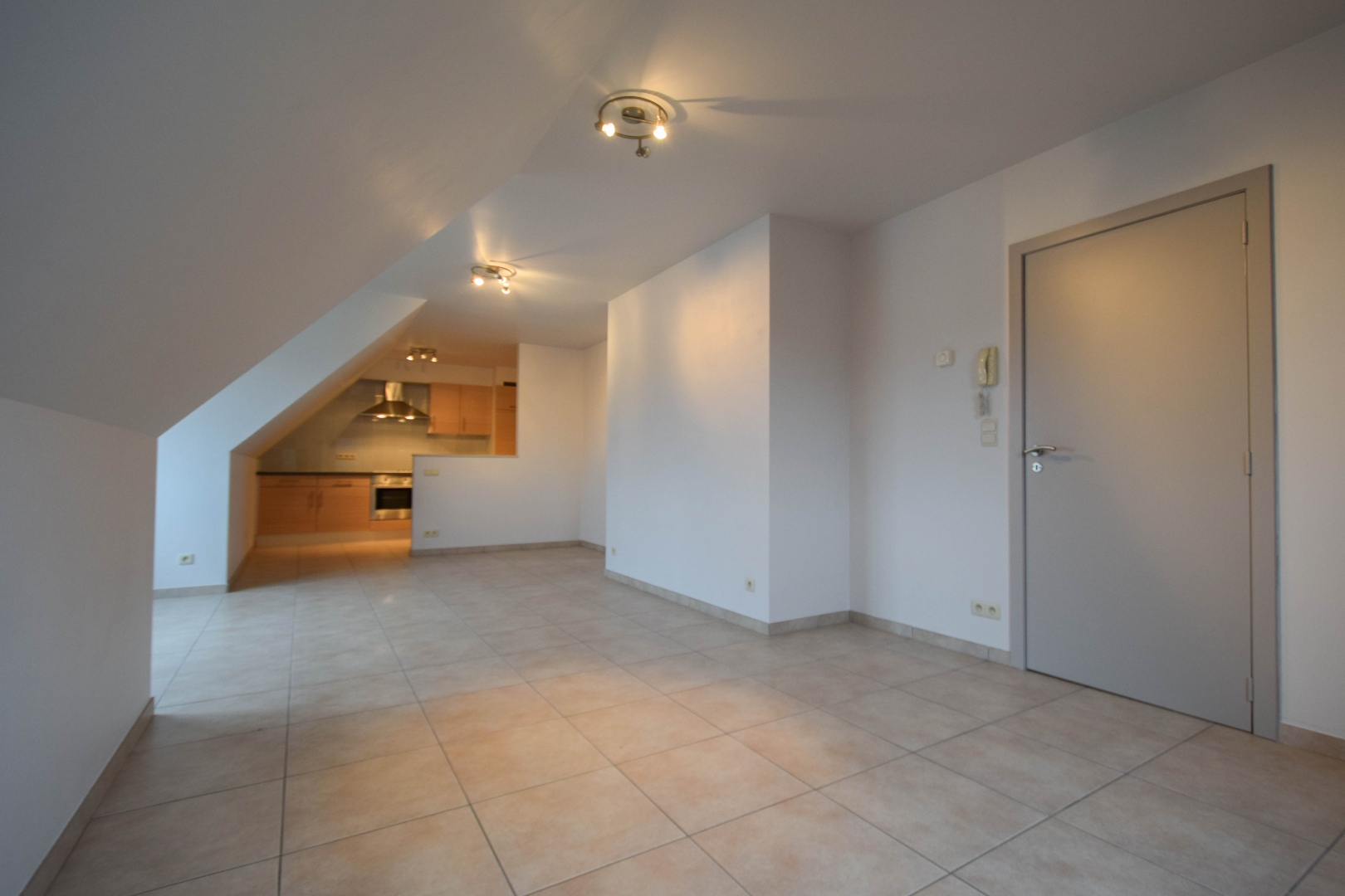 Te huur instapklaar appartement met garagebox in Ename - foto 2