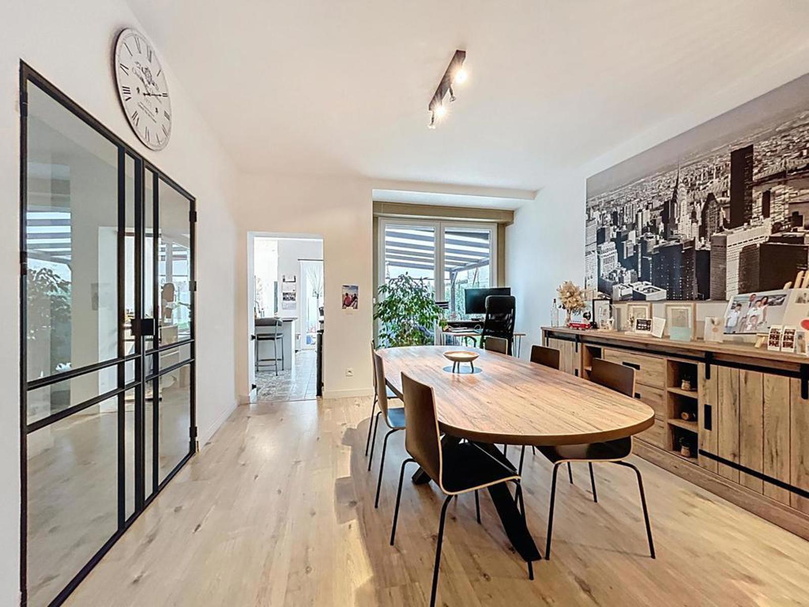 Statige burgerwoning (halfopen) met 4 slpks en tuin - foto 5