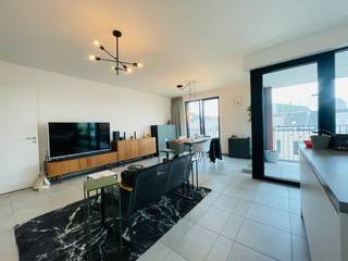 Zonnig en lichtrijk, NIEUWBOUW-appartement, INSTAPKLAAR en ENERGIEZUINIG op de Watt-site vlakbij Coupure/Nieuwe WandelingOp zoek naar een...