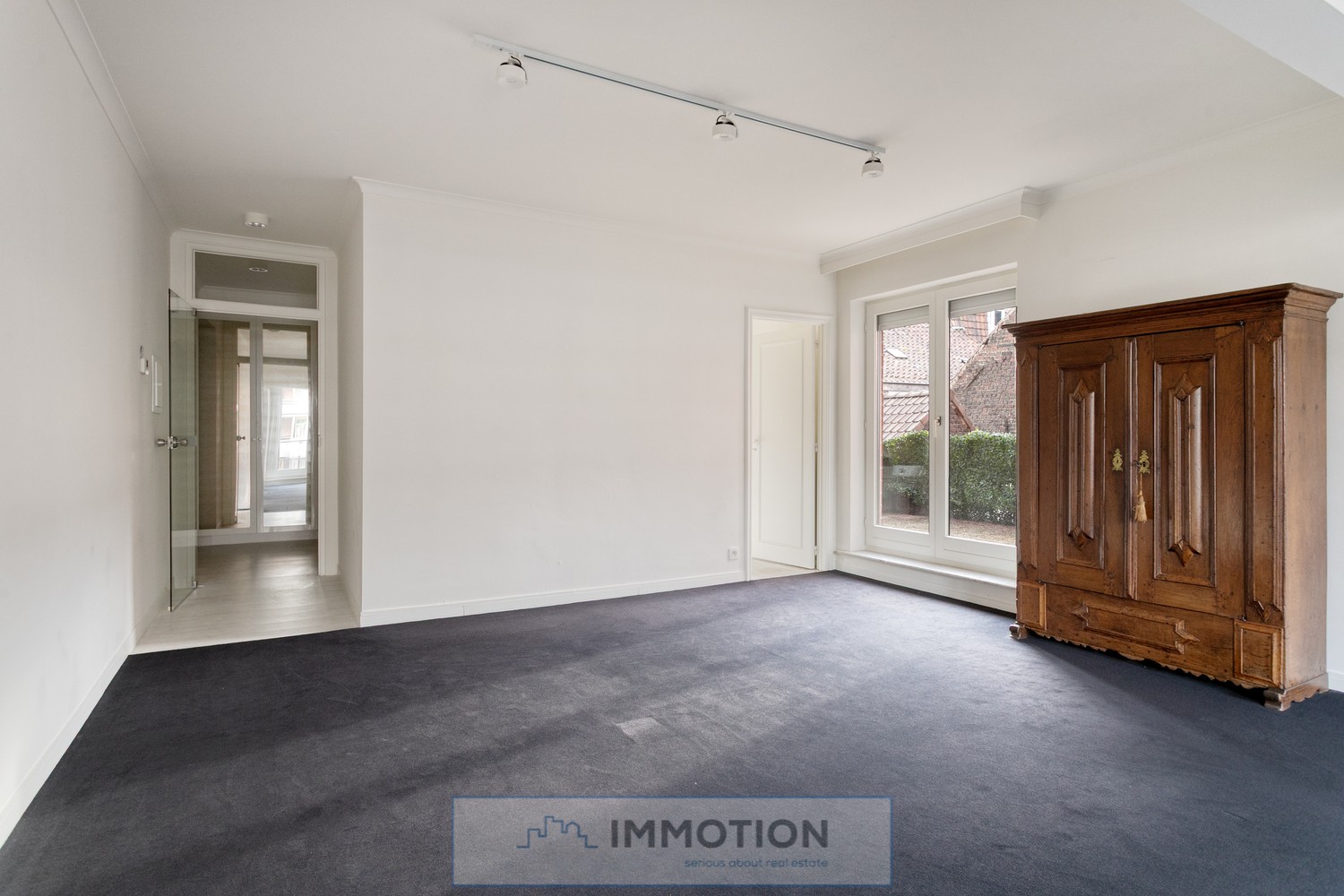 Mooi 1-slaapkamer appartement met parking aan het Overbekeplein. - photo 5