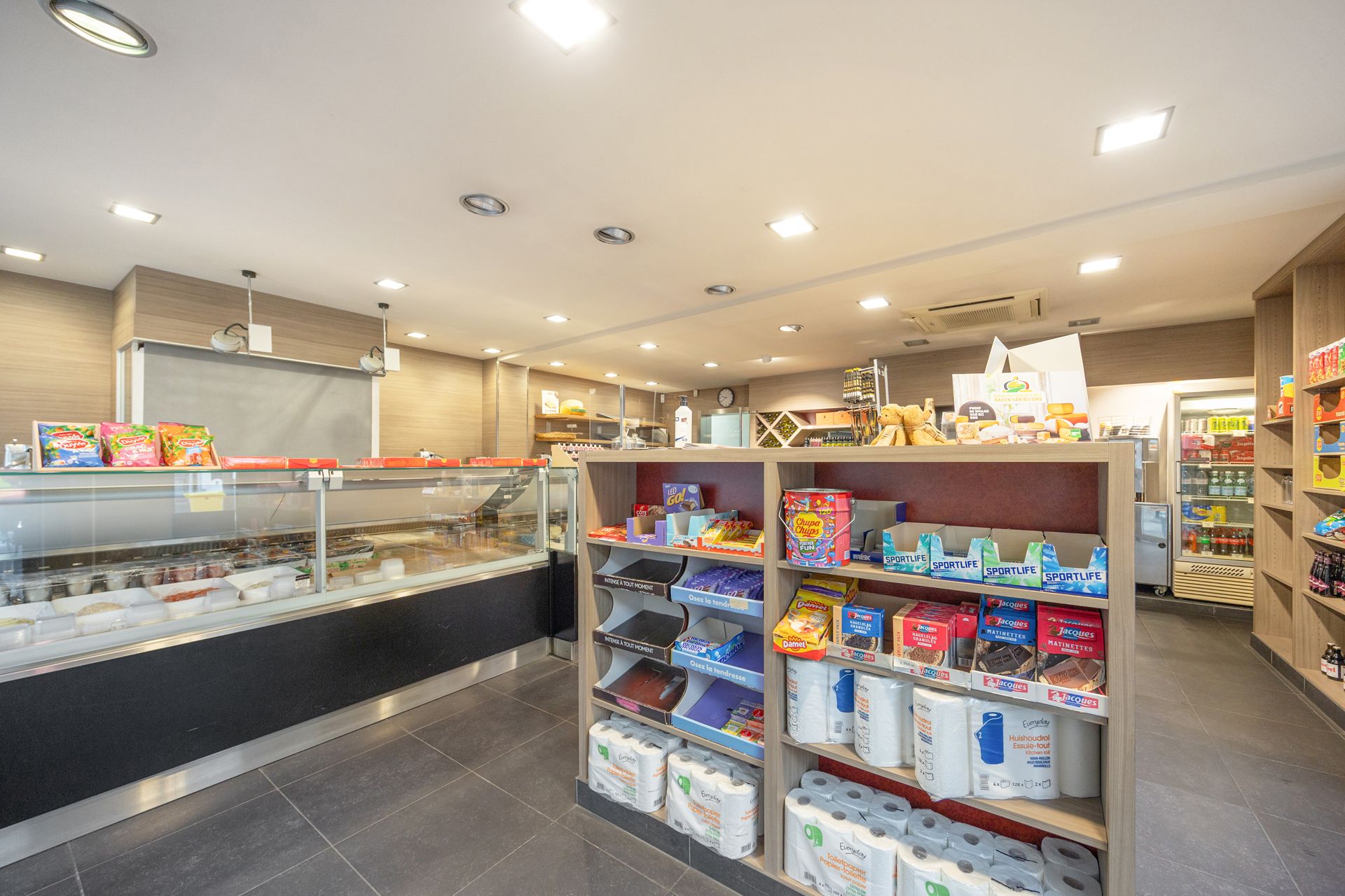 Winkelruimte met inpandige garage in centrum Lier. - foto 3