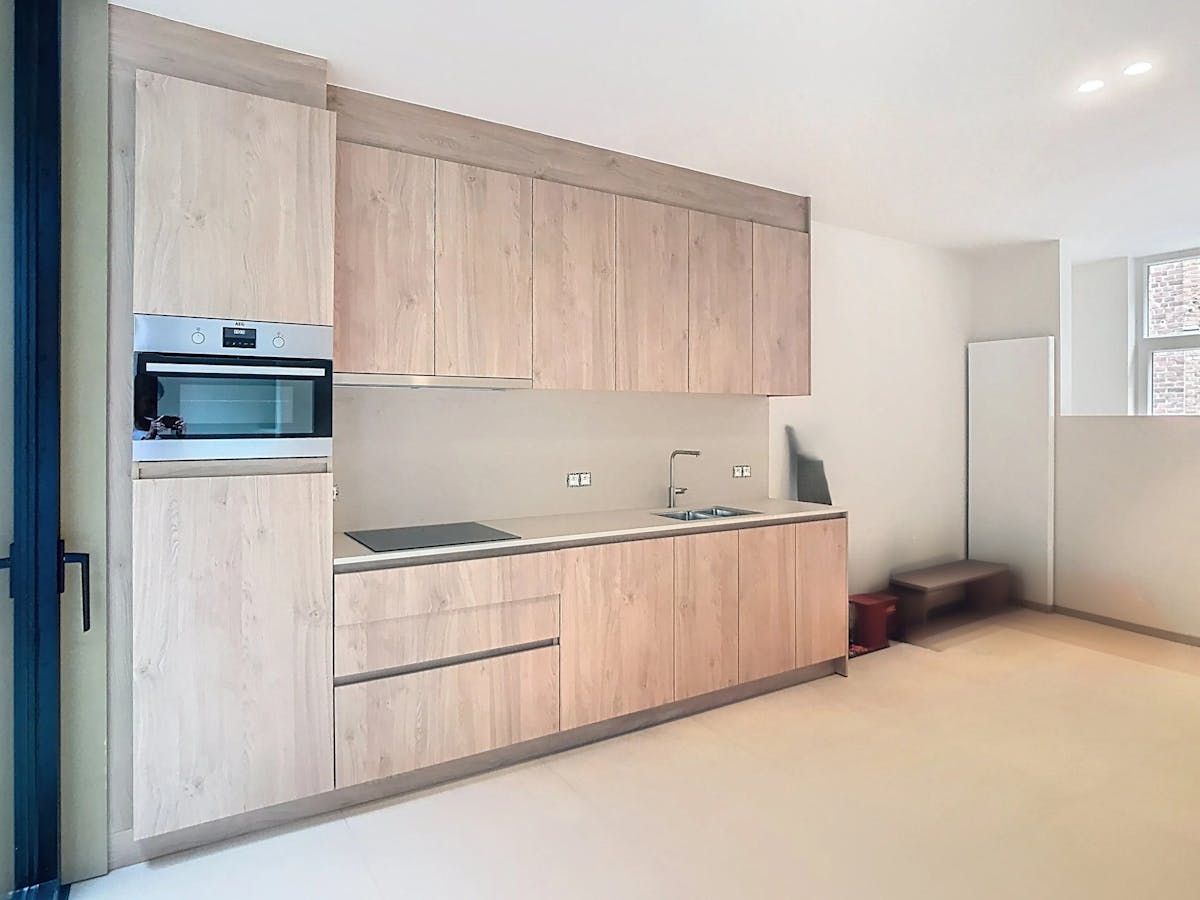 Recent gerenoveerde woning te huur in centrum Ieper - foto 3
