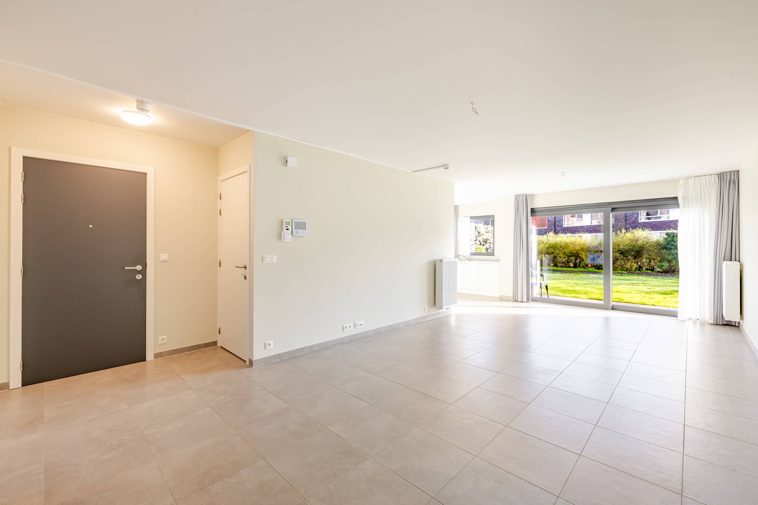 RUSTIG GELEGEN, recent ASSISTENTIEAPPARTEMENT MET 2 SLPKS - foto 3