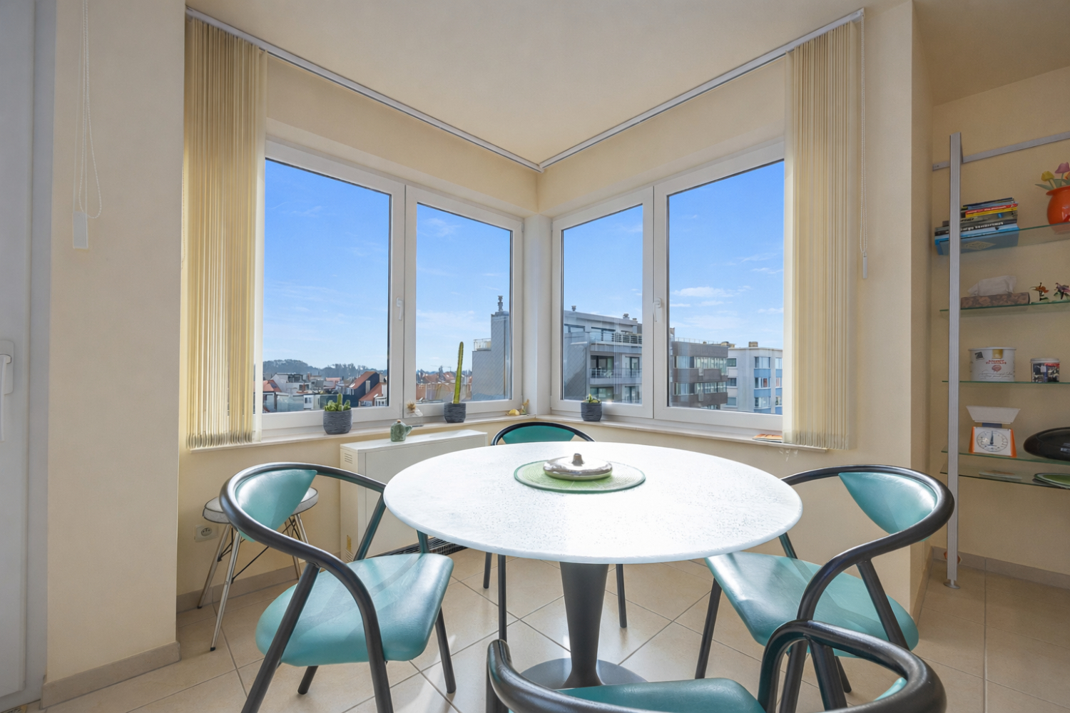 2 slaapkamer appartement met terras in Oostende - photo 5