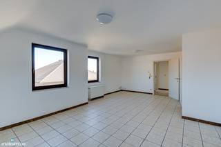 INSTAPKLAAR APPARTEMENT MET TWEE SLAAPKAMERS EN GARAGE NABIJ HET CENTRUM VAN LANAKENDit instapklare appartement vinden we terug aan de...