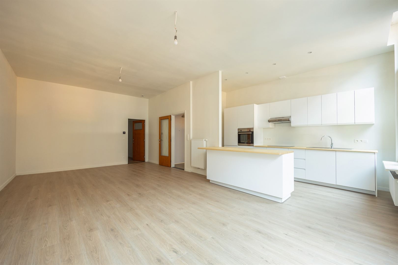 Gerenoveerd appartement midden in de stad - foto 2