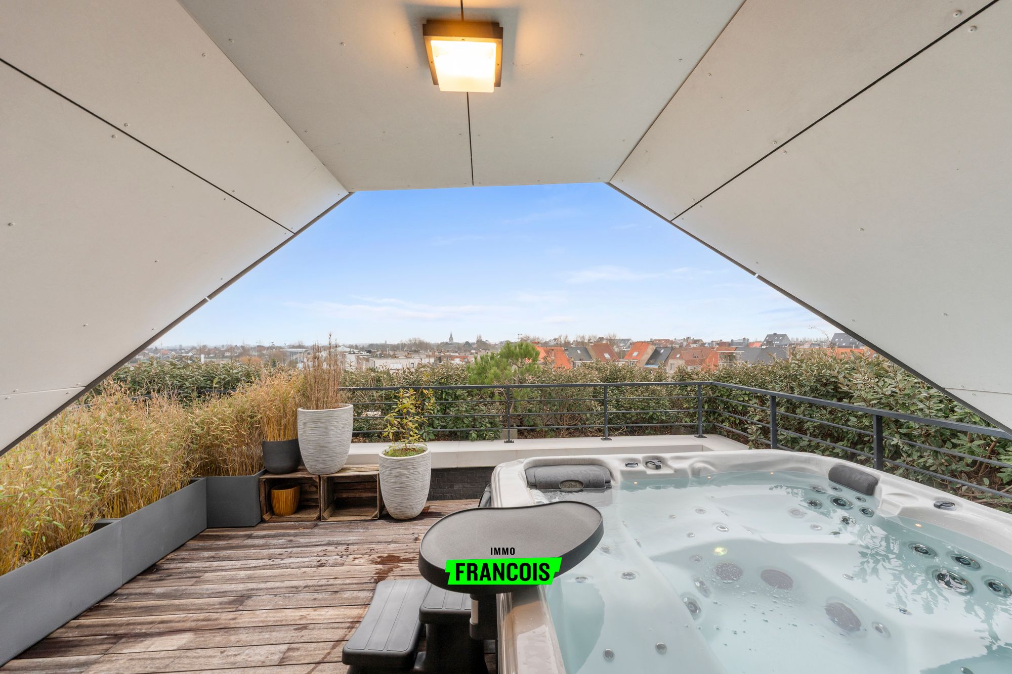 Luxueuze penthouse in Blankenberge met hoogwaardige afwerking en drie terrassen - foto 1