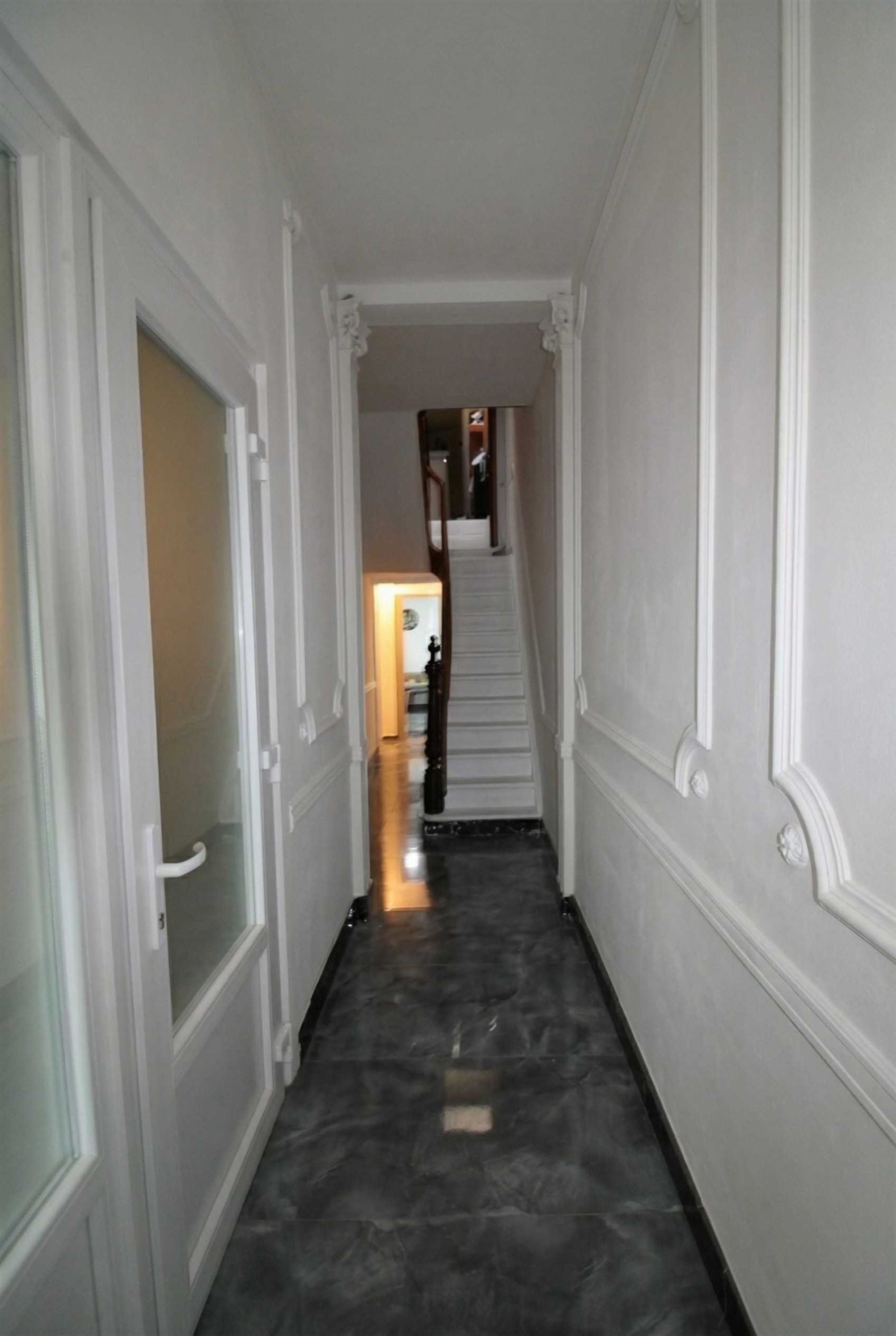 Maison à vendre à Hoboken avec 5 chambres - photo 2