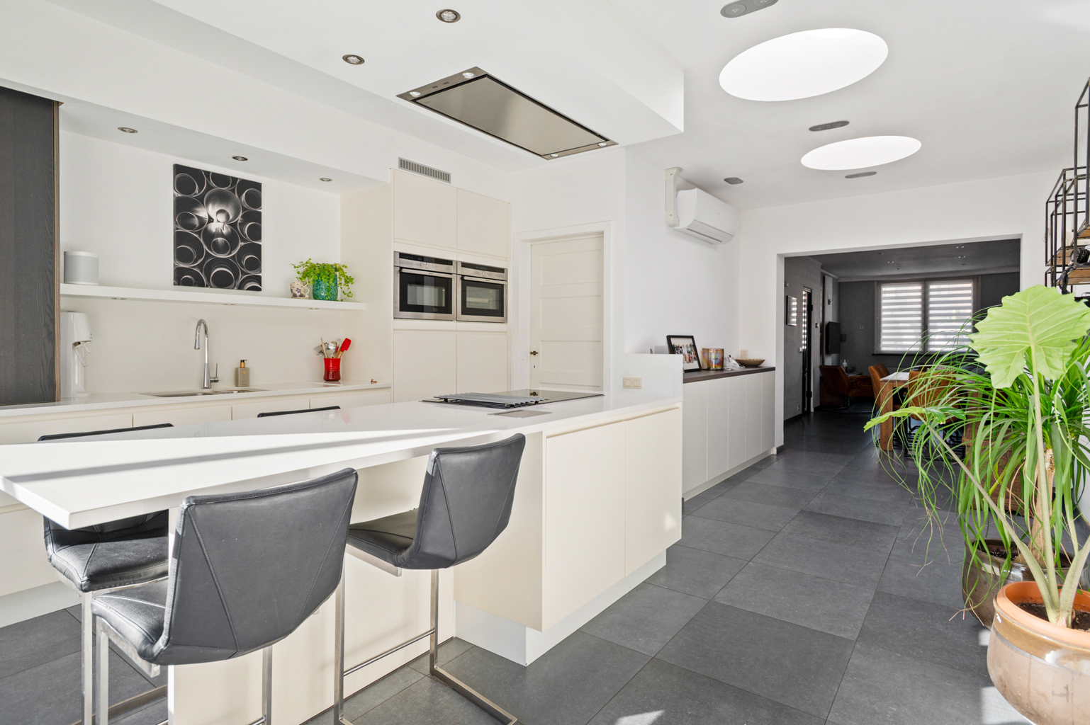 Huis te koop in Merksem met 4 slaapkamers - foto 5