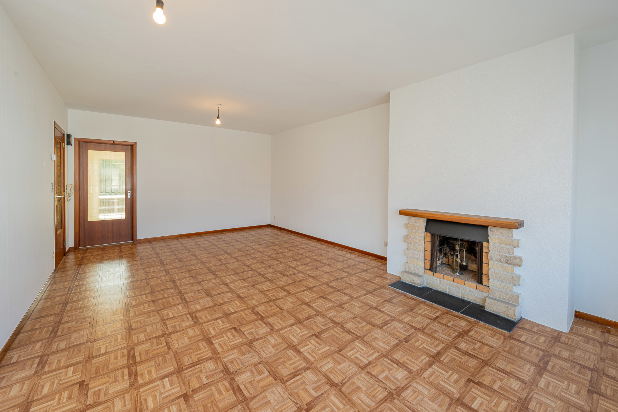 Gerenoveerd gelijkvloers met tuin en garage in Mechelen - foto 3