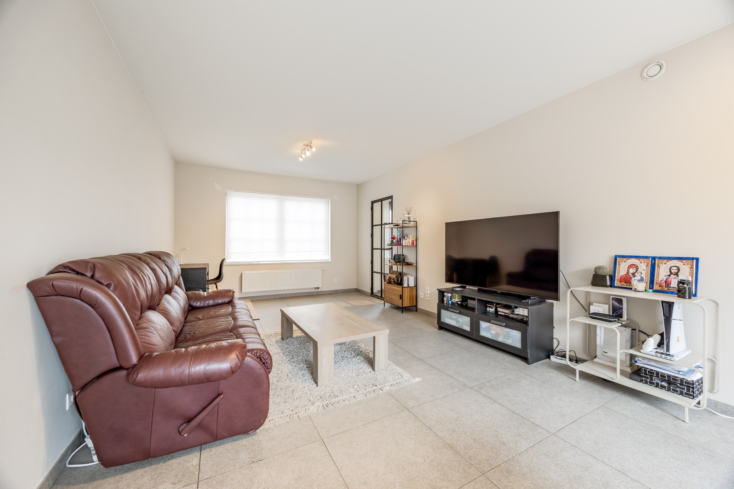 RECENTE GEZINSWONING MET GARAGE - foto 5