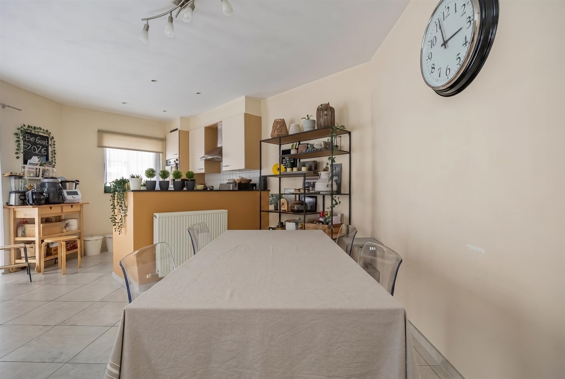 Uitstekend gelegen gelijkvloersappartement met 2 slaapkamers &amp; garage (99m²) - foto 4
